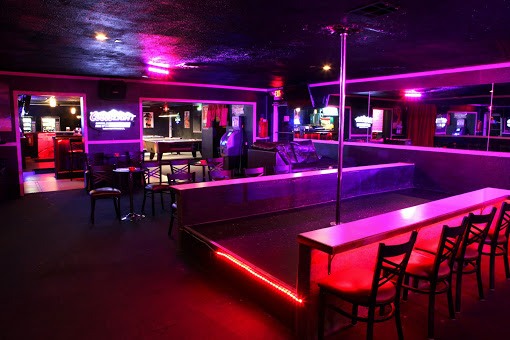 Dixie's Gentlemen's Club - Nightclub in Deland, United States