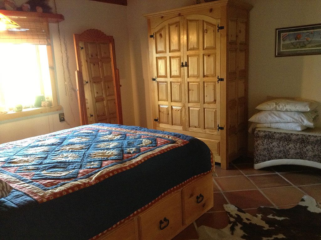 Mountain Dawn Lodge - Swinger Club in Eagle Nest, United States