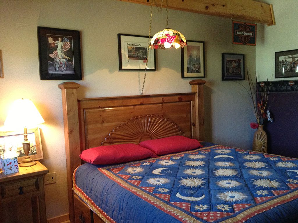 Mountain Dawn Lodge - Swinger Club in Eagle Nest, United States