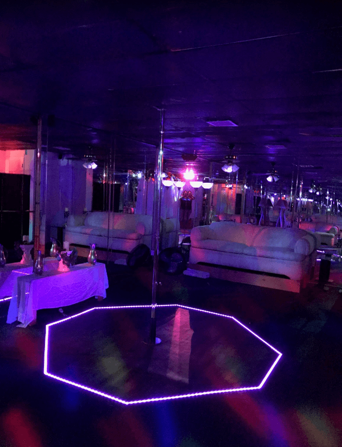 Diosa Gentlemen's Club - Nightclub in El Paso, United States