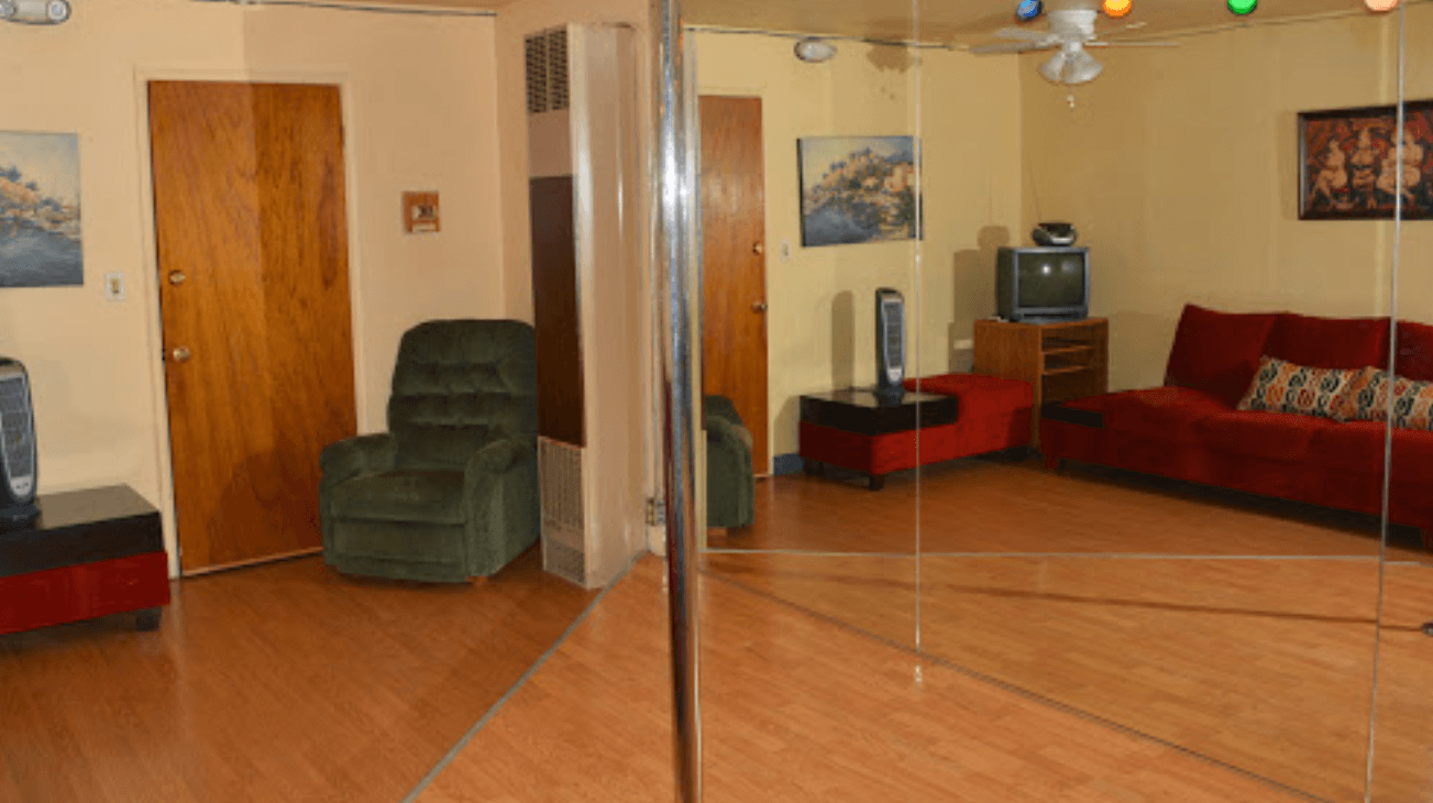 The New Mona’s Ranch - Brothel in Elko, United States