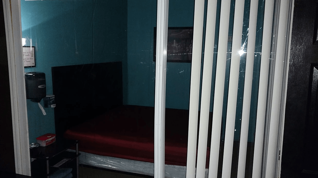 YKW - You Know Where - Swinger Club in Fayetteville, United States
