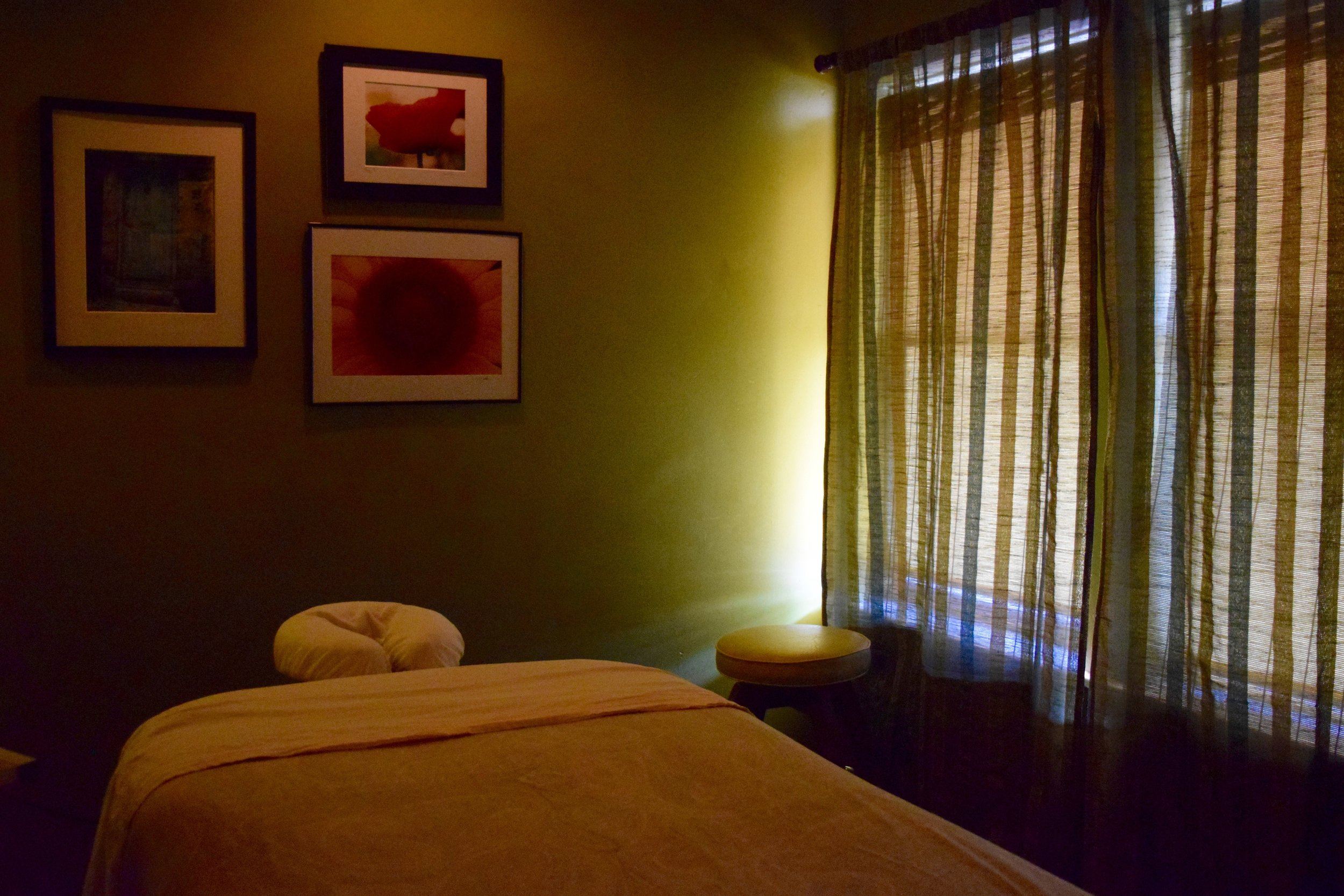 Tantra Face & Body Aveda - Erotic Massage in Ferndale, United States
