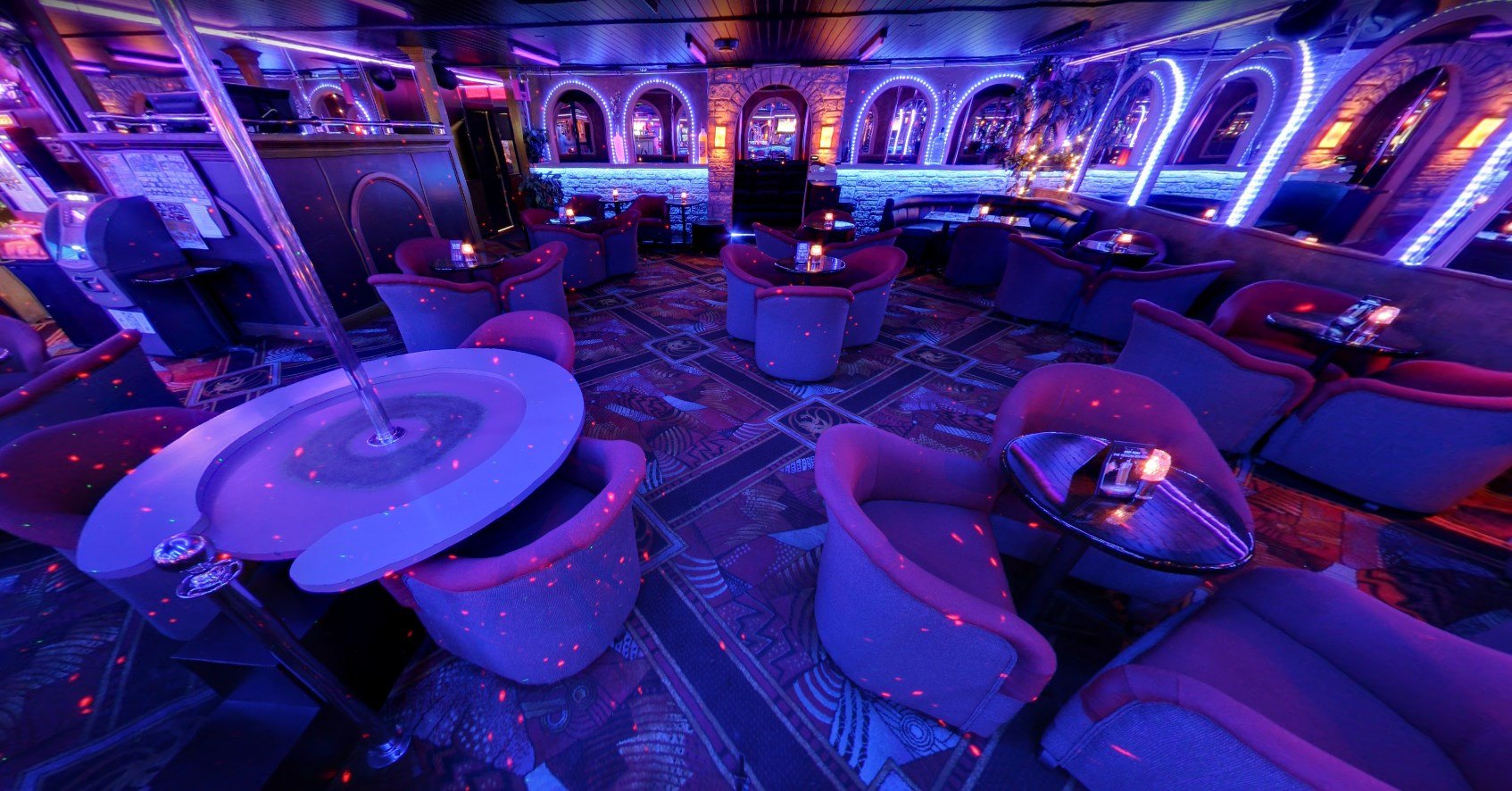 showgirl 1 Gentlemen's Club - Nightclub in Fort Wayne, United States