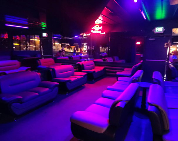 Golddiggers Gentlemens Club - Nightclub in Fresno, United States