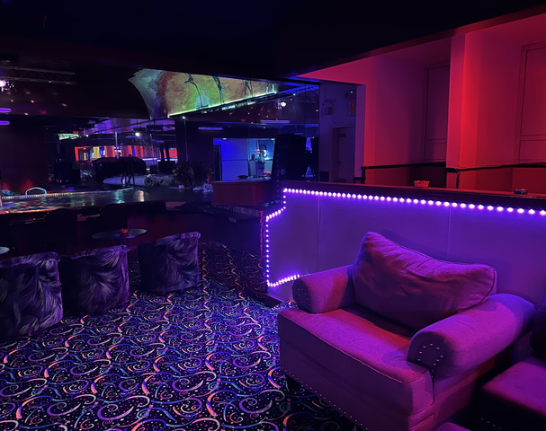 Sensations Gentlemen's Club | Strip Club - Nightclub in Galena, United States