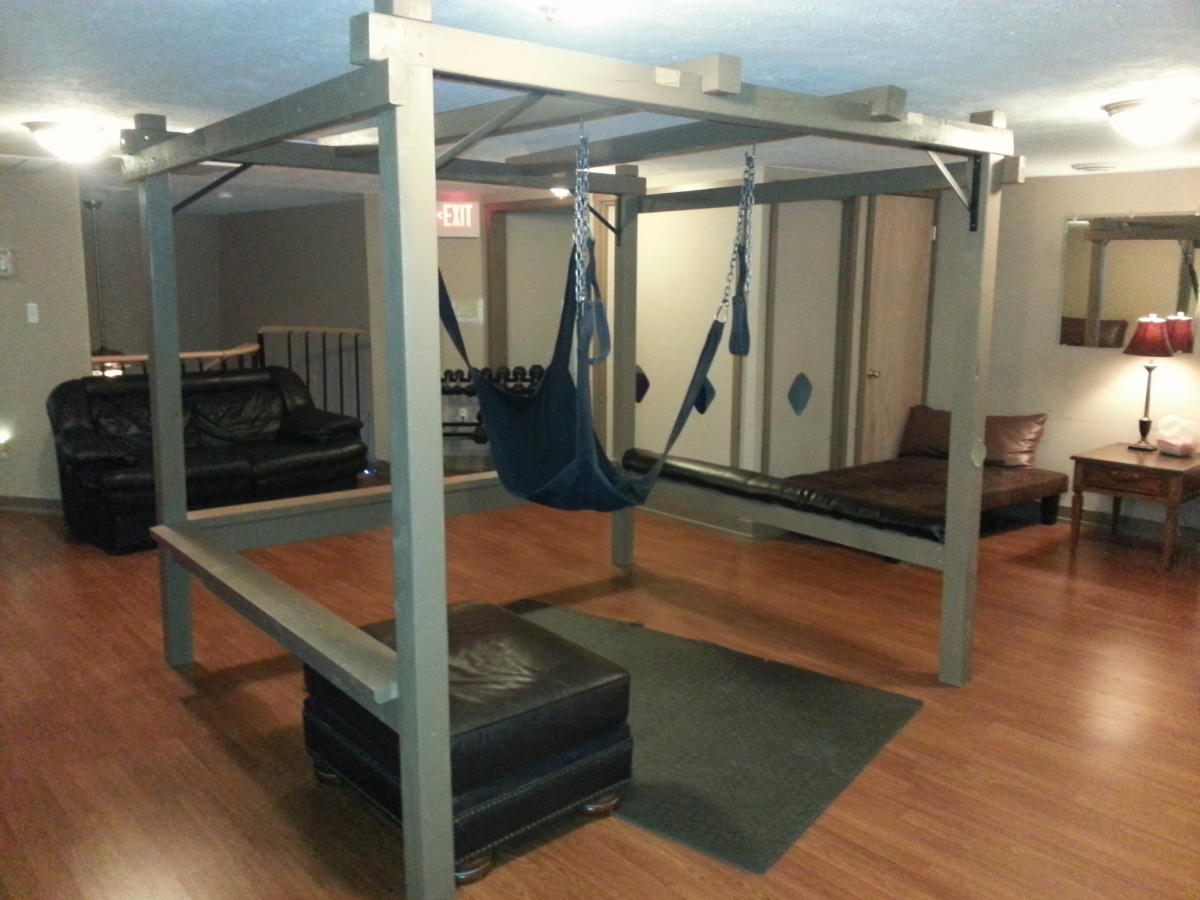 Pleasure Palace 51 - Swinger Club in Galesburg, United States