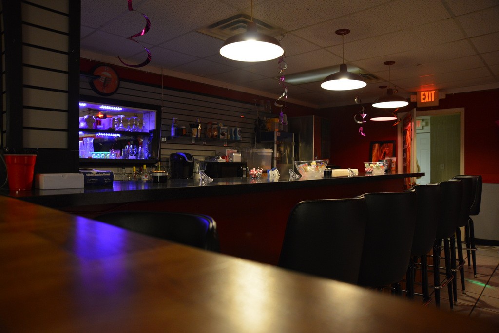 The Riverside Club - Swinger Club in Gallipolis Ferry, United States