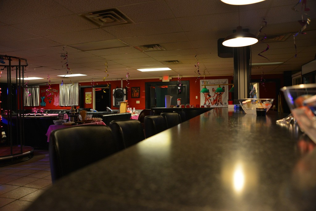 The Riverside Club - Swinger Club in Gallipolis Ferry, United States