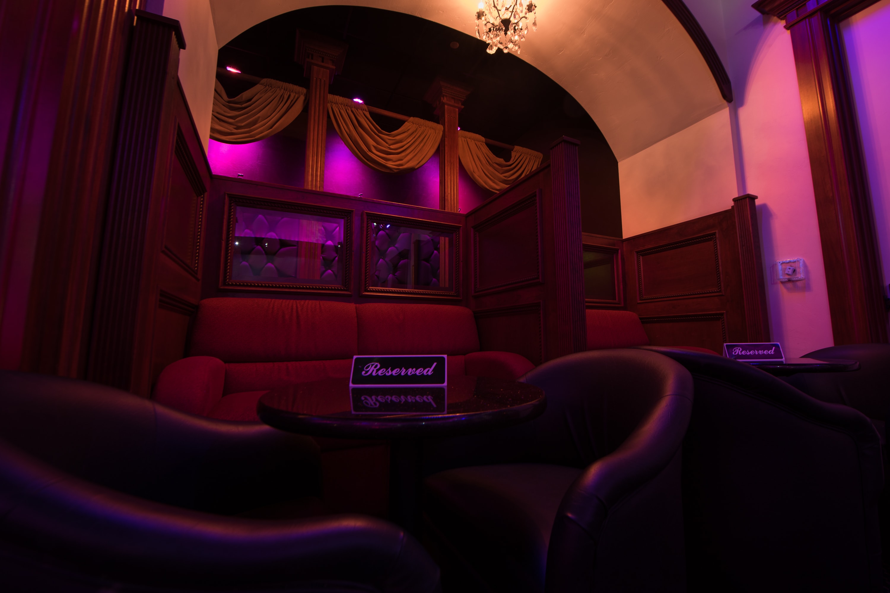 Oval Office Club - Nightclub in Green Bay, United States