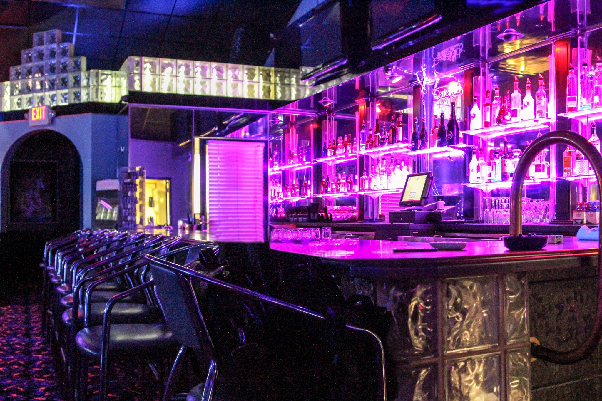 Centerfolds Gentlemen's Club - Nightclub in Greensboro, United States