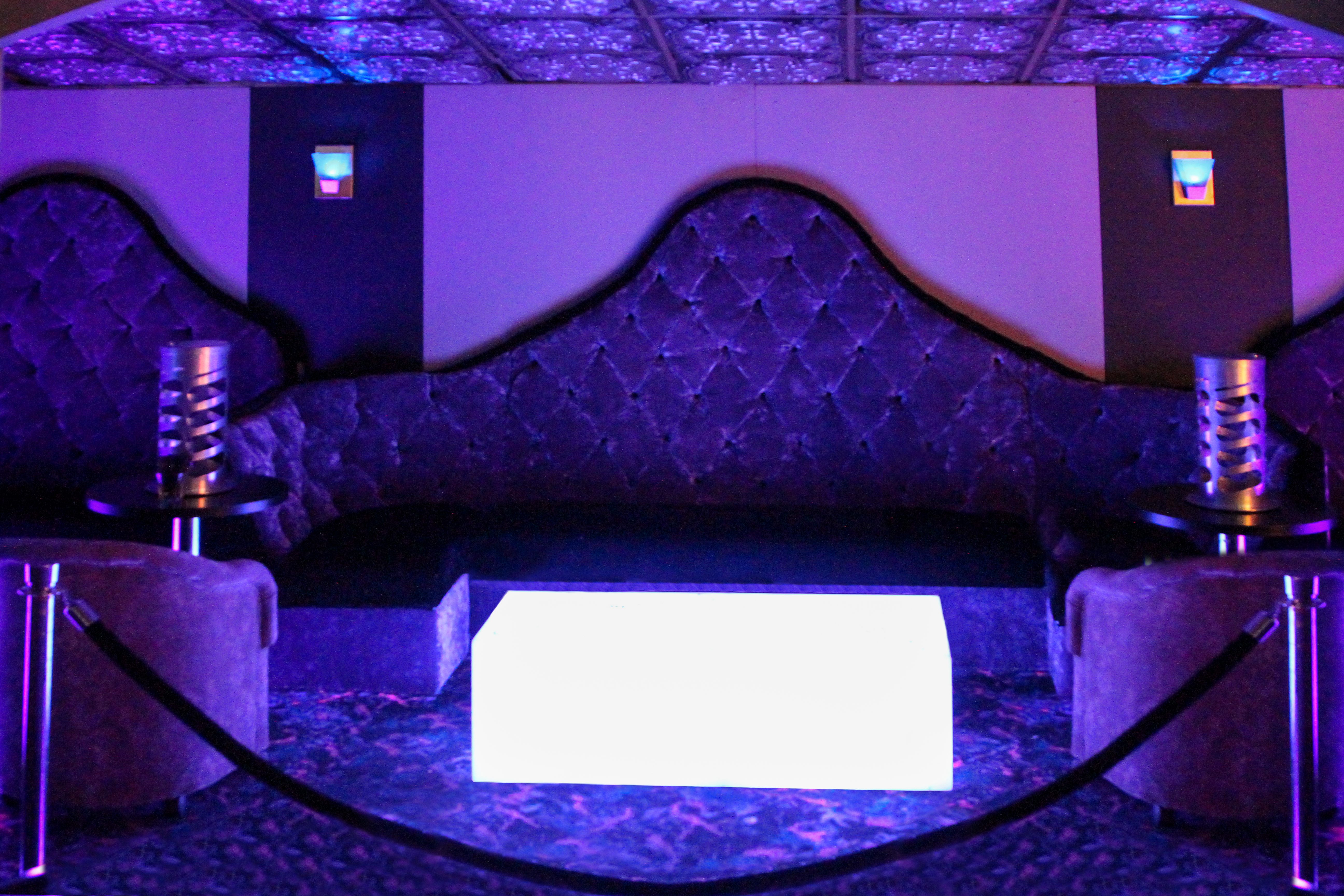 Centerfolds Gentlemen's Club - Nightclub in Greensboro, United States