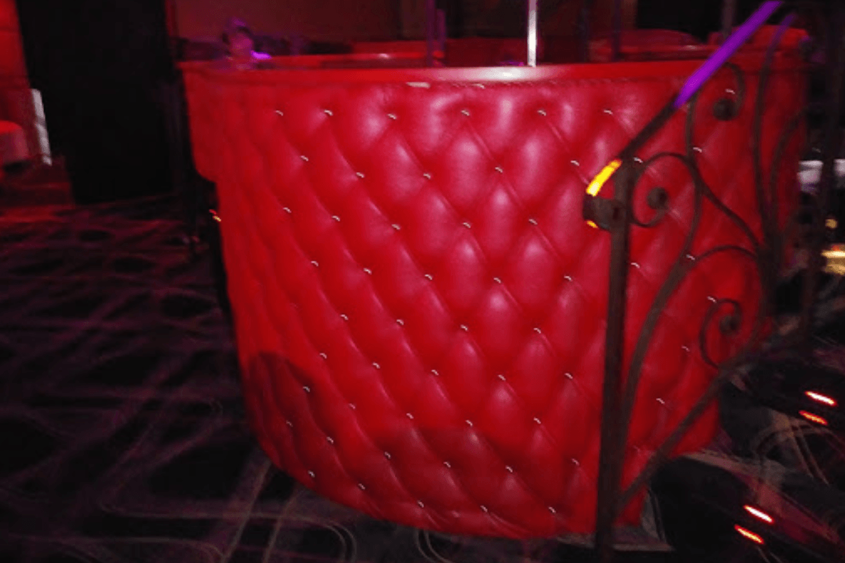 Scarletts' Cabaret - Nightclub in Hallandale Beach, United States