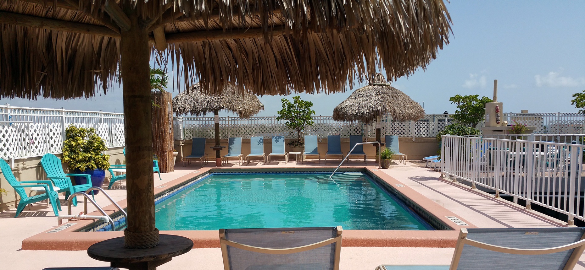 Rooftop Resort - Fkk in Hollywood, United States