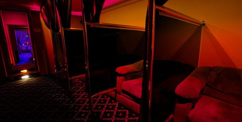 Jet Strip - Nightclub in Inglewood, United States