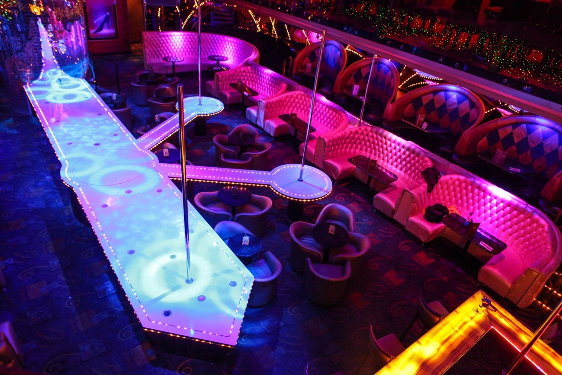 Flight Club - Nightclub in Inkster, United States