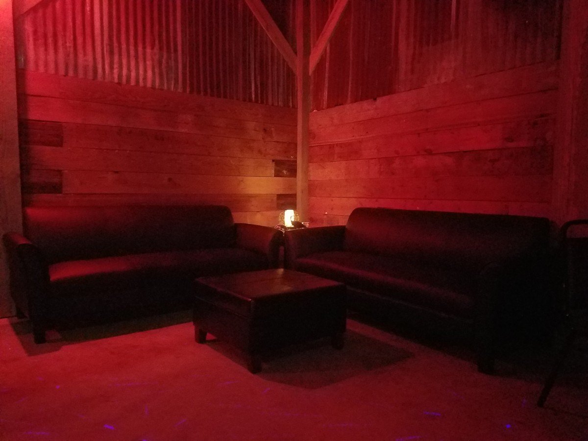 Purple Peacock Resort - Swinger Club in Jacksonville, United States