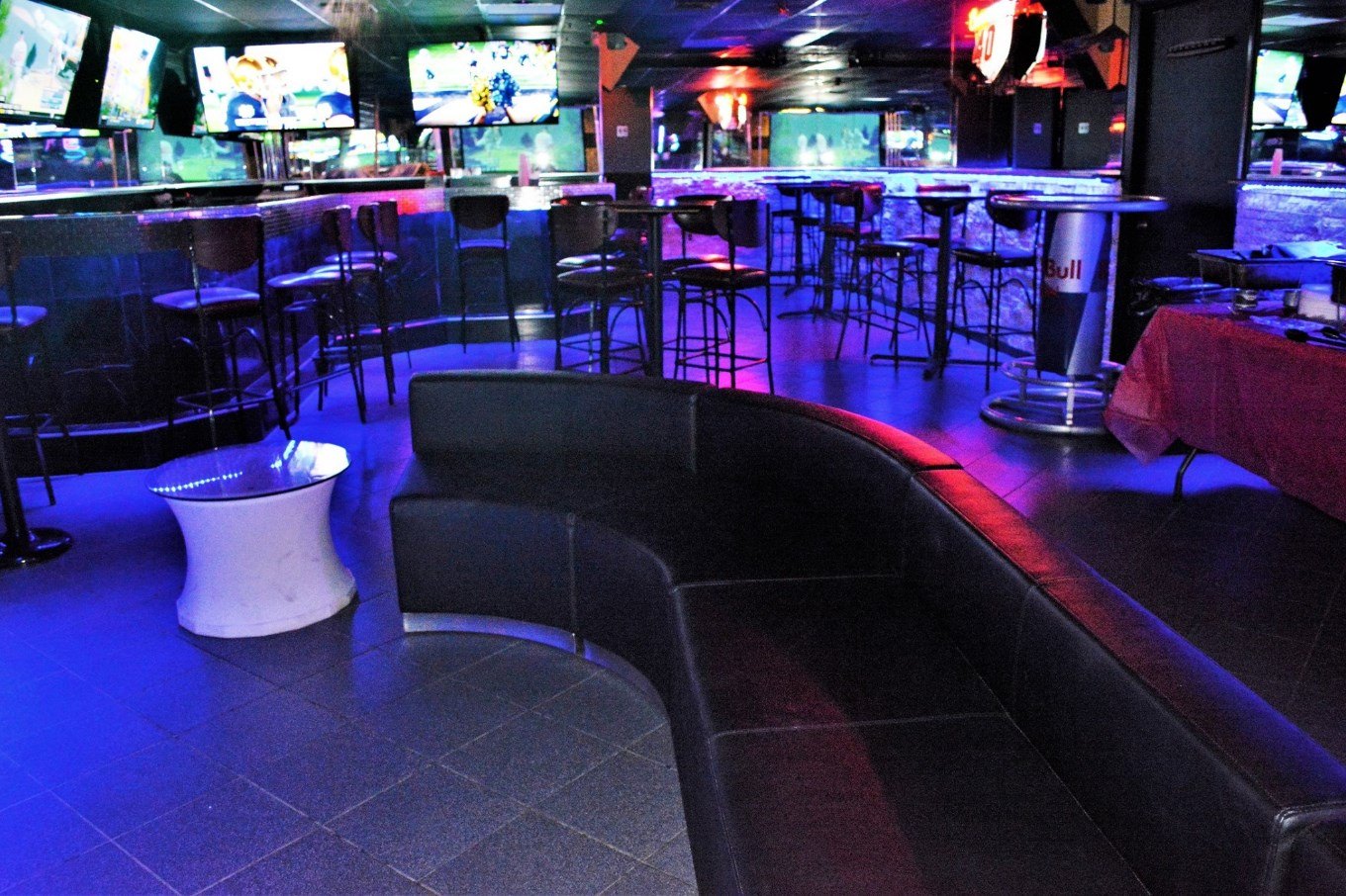 Fantasie`s Ultimate Gentlemen`s Club - Nightclub in Keyport, United States