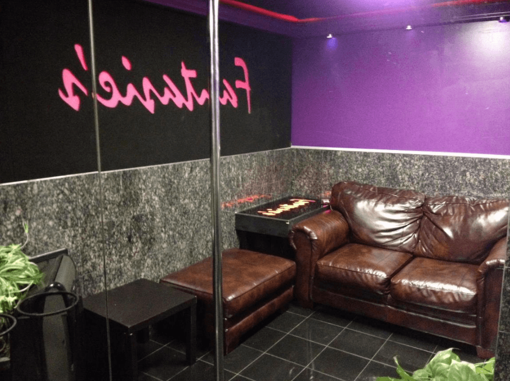 Fantasie`s Ultimate Gentlemen`s Club - Nightclub in Keyport, United States