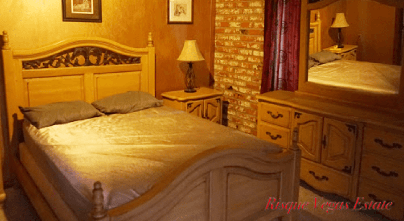 Rique Vegas Estate - Swinger Club in Las Vegas, United States