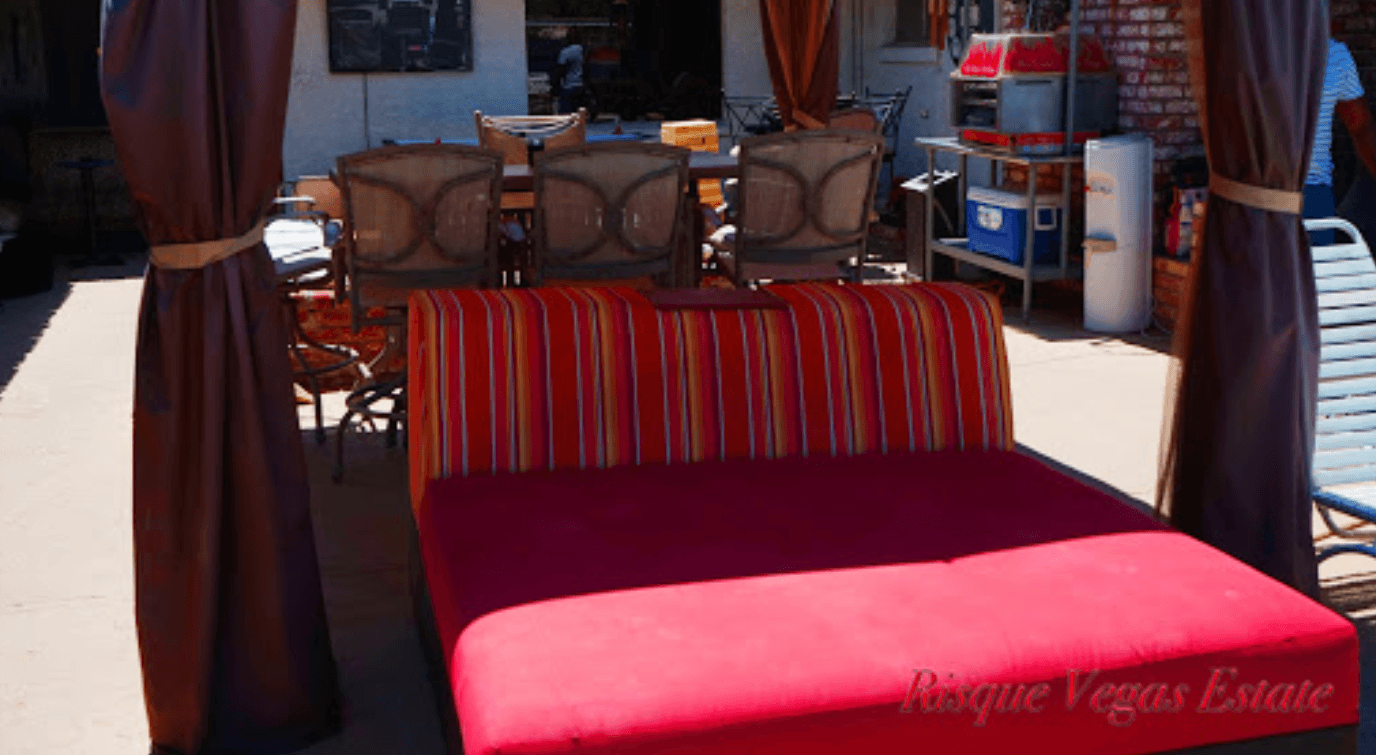 Rique Vegas Estate - Swinger Club in Las Vegas, United States