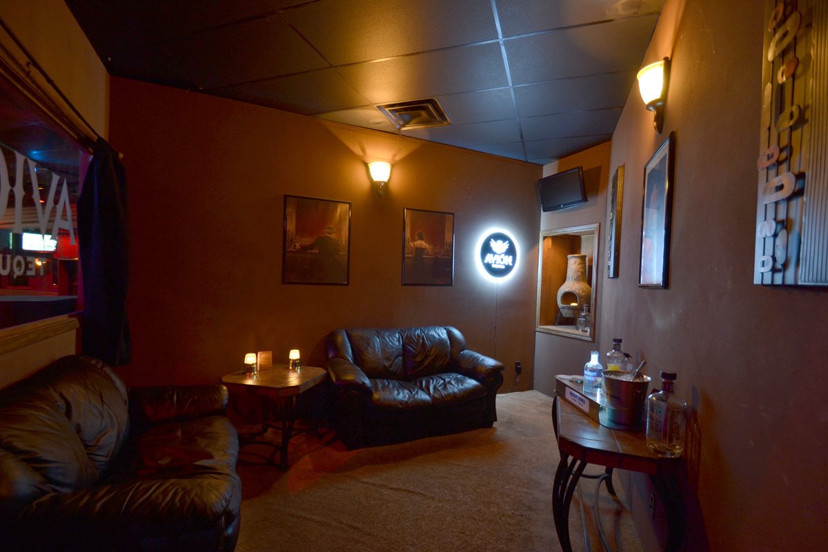 PT's Show Club Indianapolis - Nightclub in Lawrence, United States