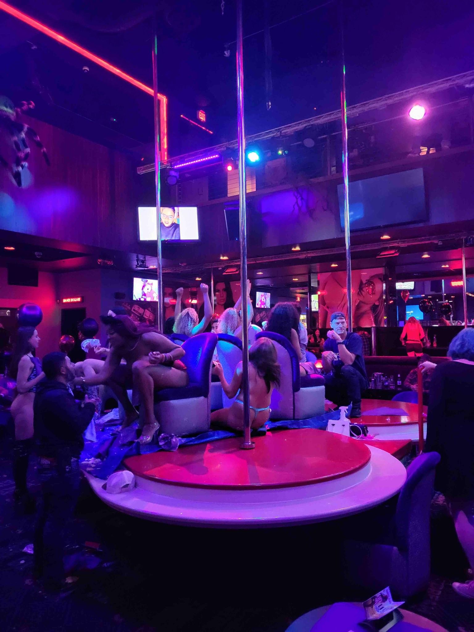 Dream Girls - Nightclub in Lincoln Park, United States