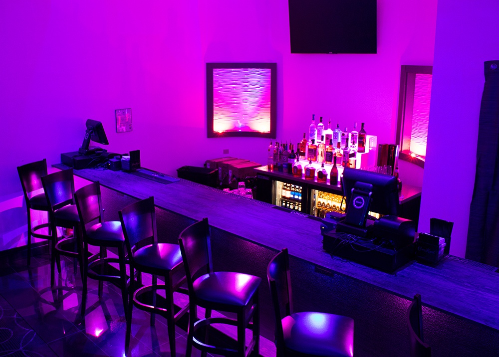 Crazy Horse Gentlemen's Club - Nightclub in Lockhart, United States