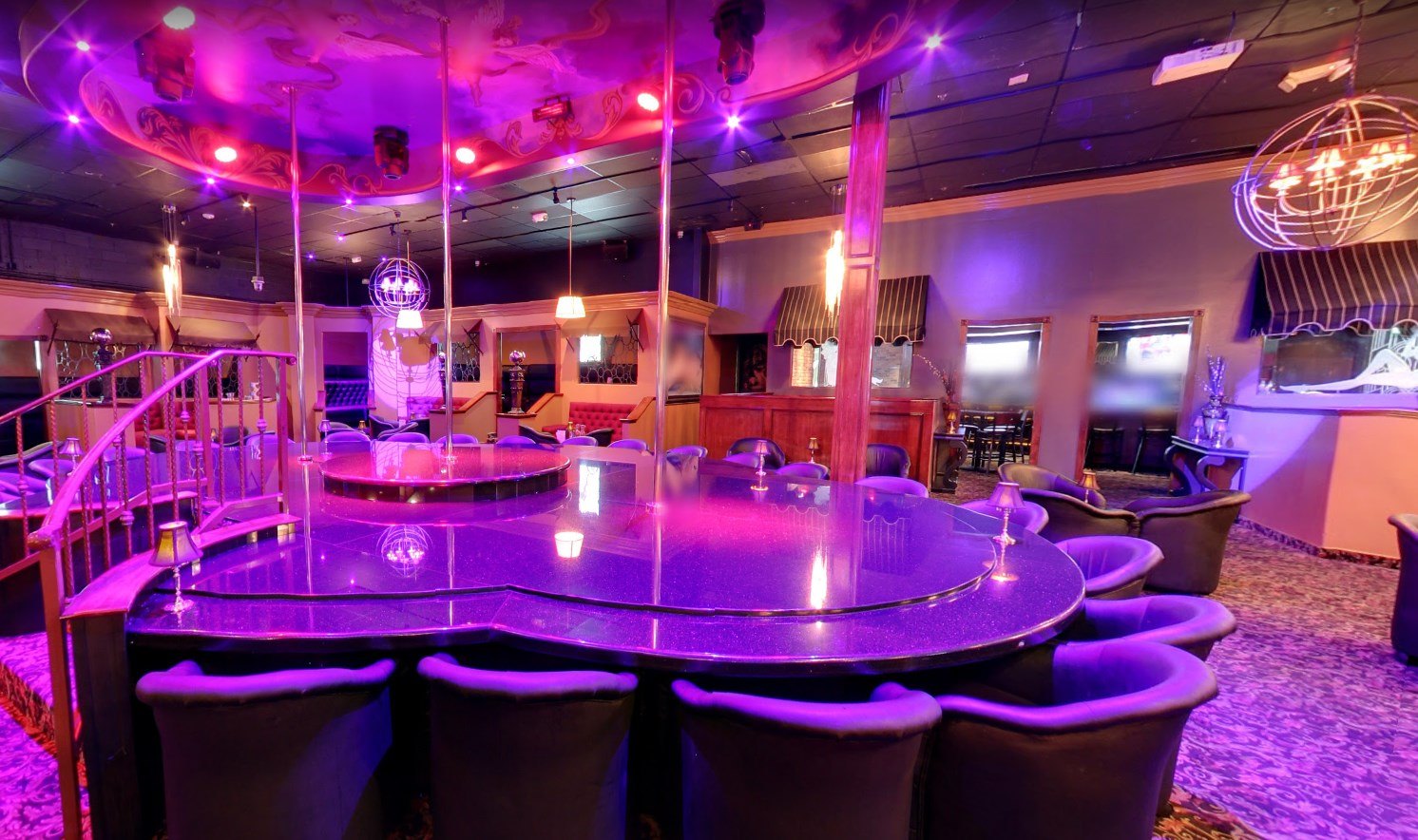 Dames N' Games Topless Sports Bar Los Angeles - Nightclub in Los Angeles, United States