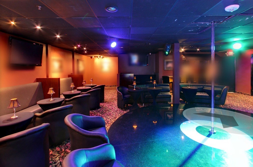 Dames N' Games Topless Sports Bar Van Nuys - Nightclub in Los Angeles, United States