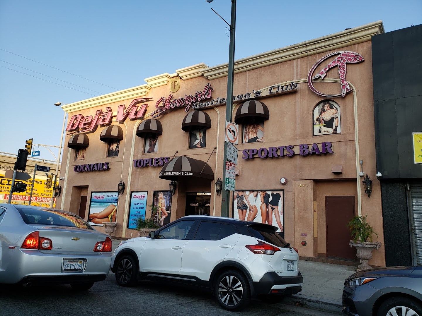 Deja Vu On Main - Nightclub in Los Angeles, United States