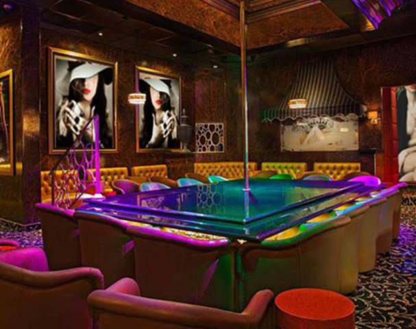 Red Tie Gentlemen's Club - Nightclub in Los Angeles, United States