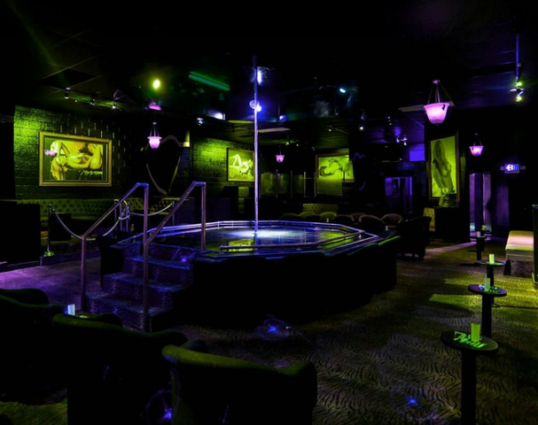 Rio Gentlemen's Club - Nightclub in Los Angeles, United States