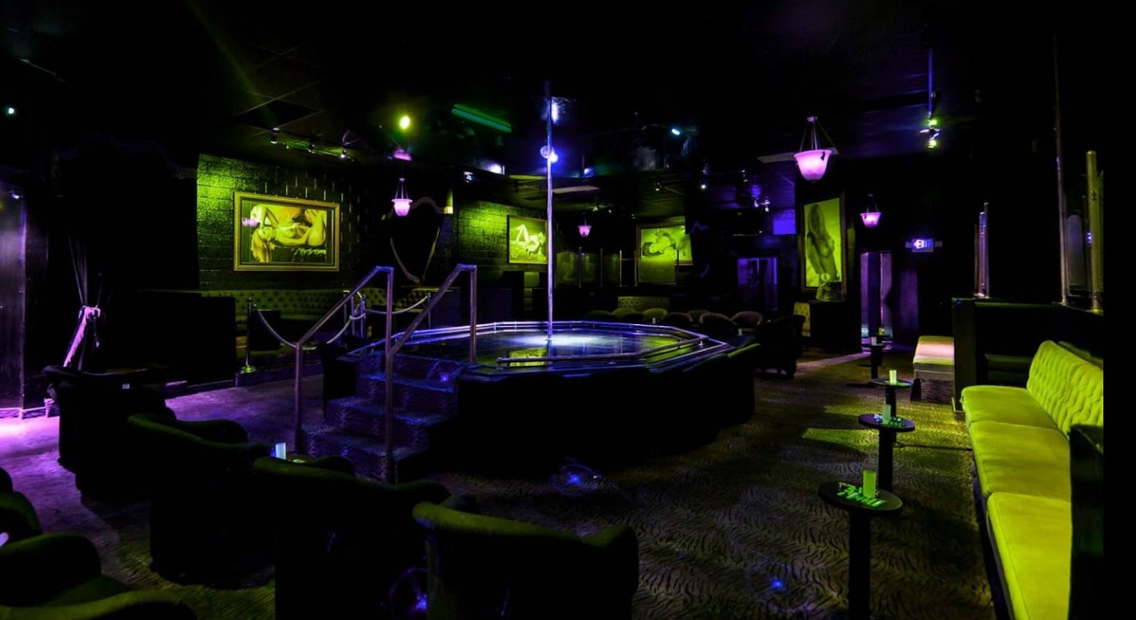 Rio Gentlemen's Club - Nightclub in Los Angeles, United States