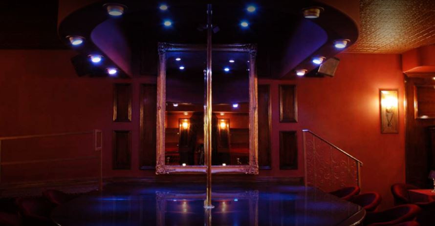 Skin Gentlemen's Lounge - Nightclub in Los Angeles, United States