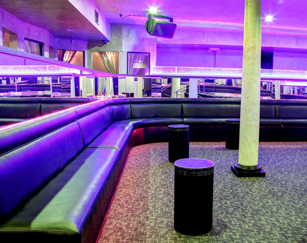 Synn Gentlemen's Club - North Hills - Nightclub in Los Angeles, United States