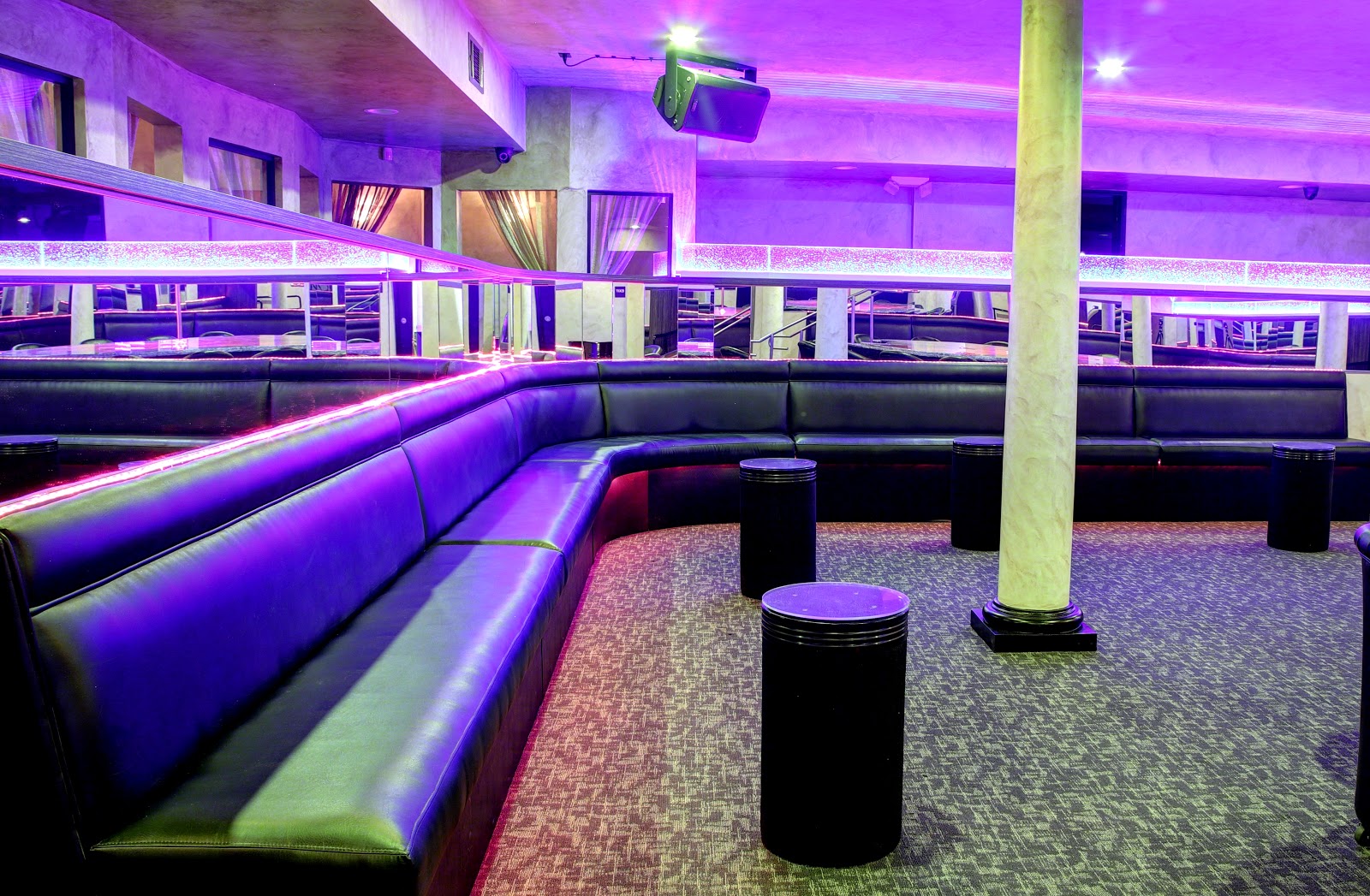 Synn Gentlemen's Club - North Hills - Nightclub in Los Angeles, United States