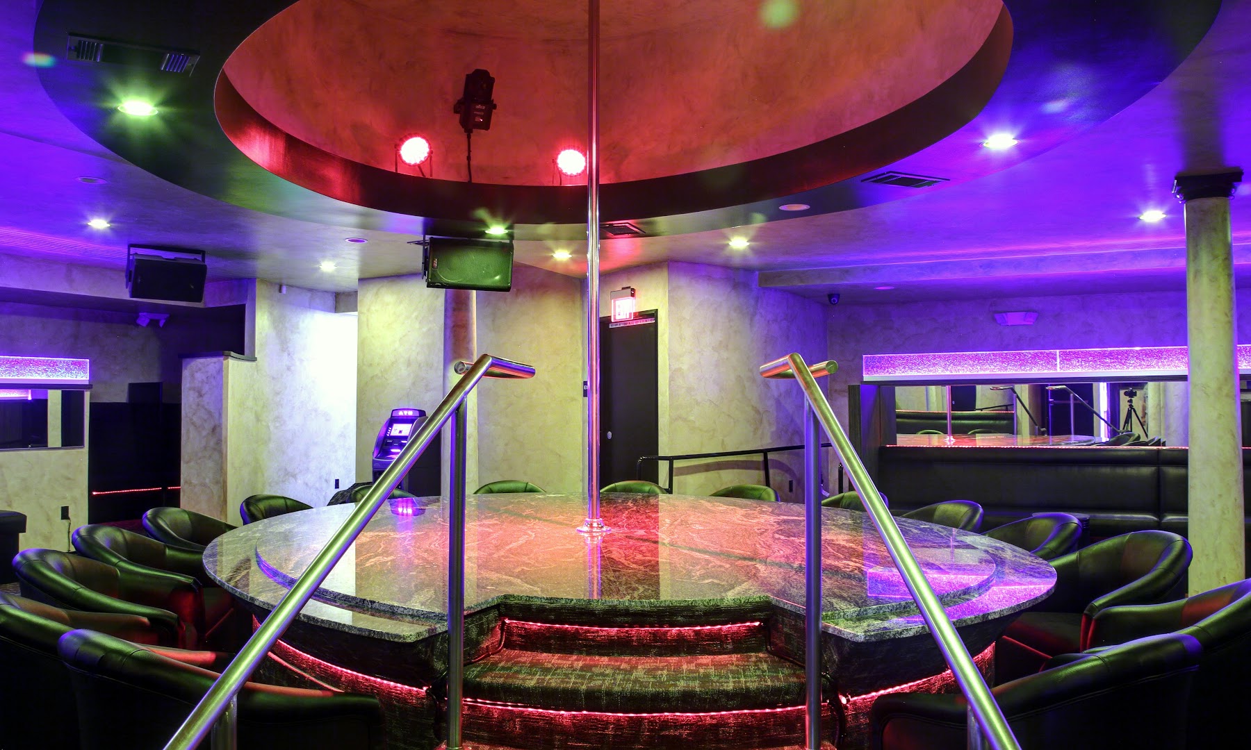 Synn Gentlemen's Club - North Hills - Nightclub in Los Angeles, United States