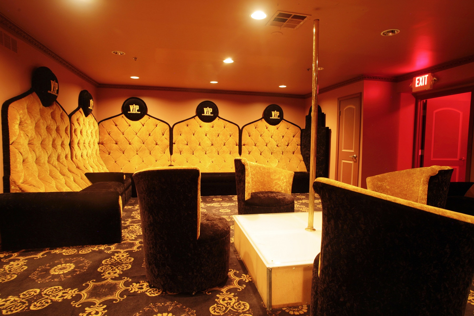 Vip Cabaret - Nightclub in Los Angeles, United States