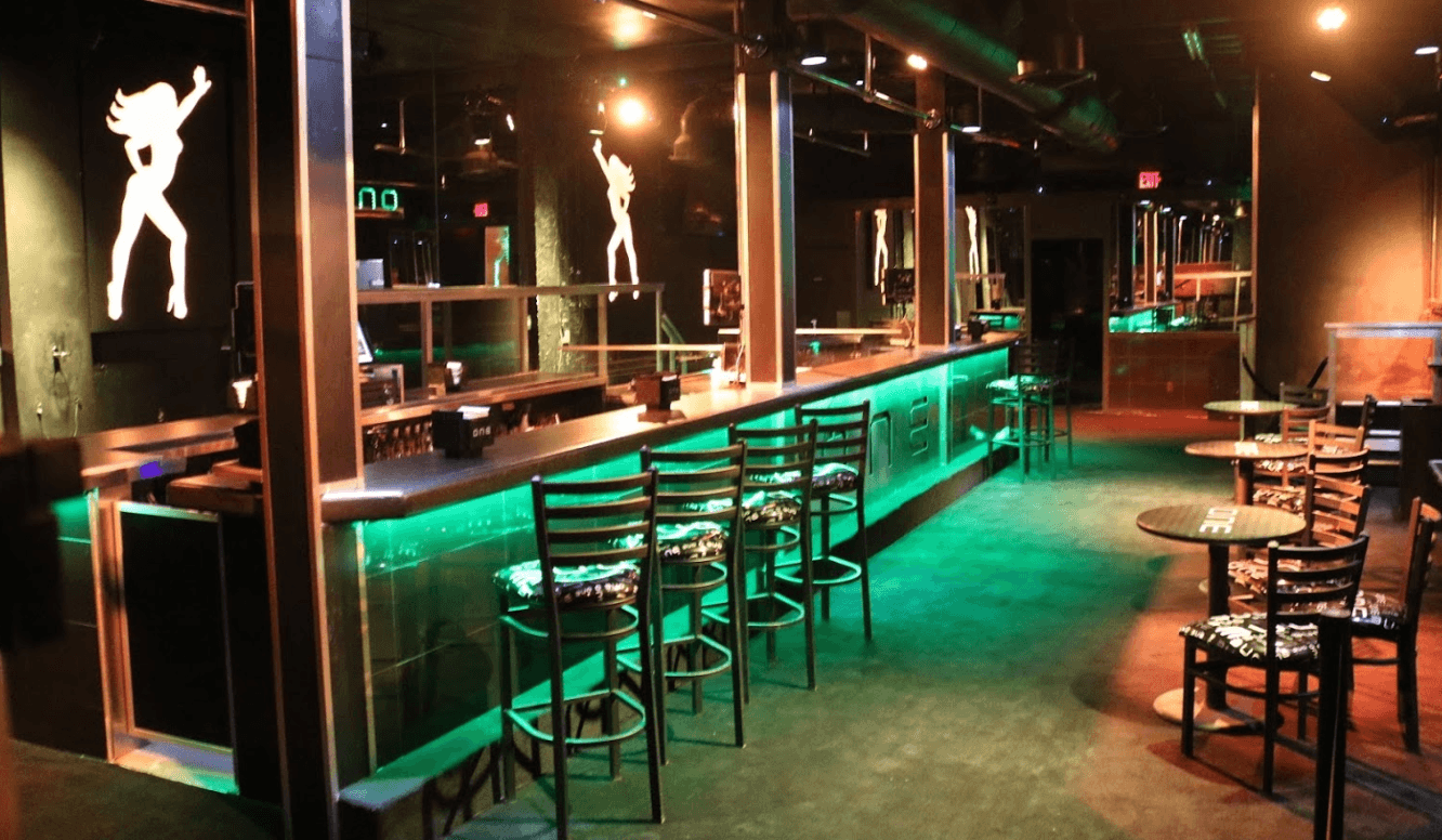 One Gentlemen's Club - Brothel in Miami, United States