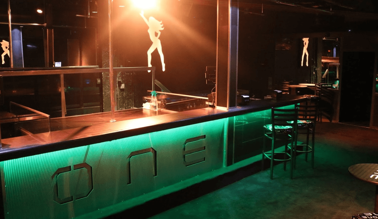 One Gentlemen's Club - Brothel in Miami, United States