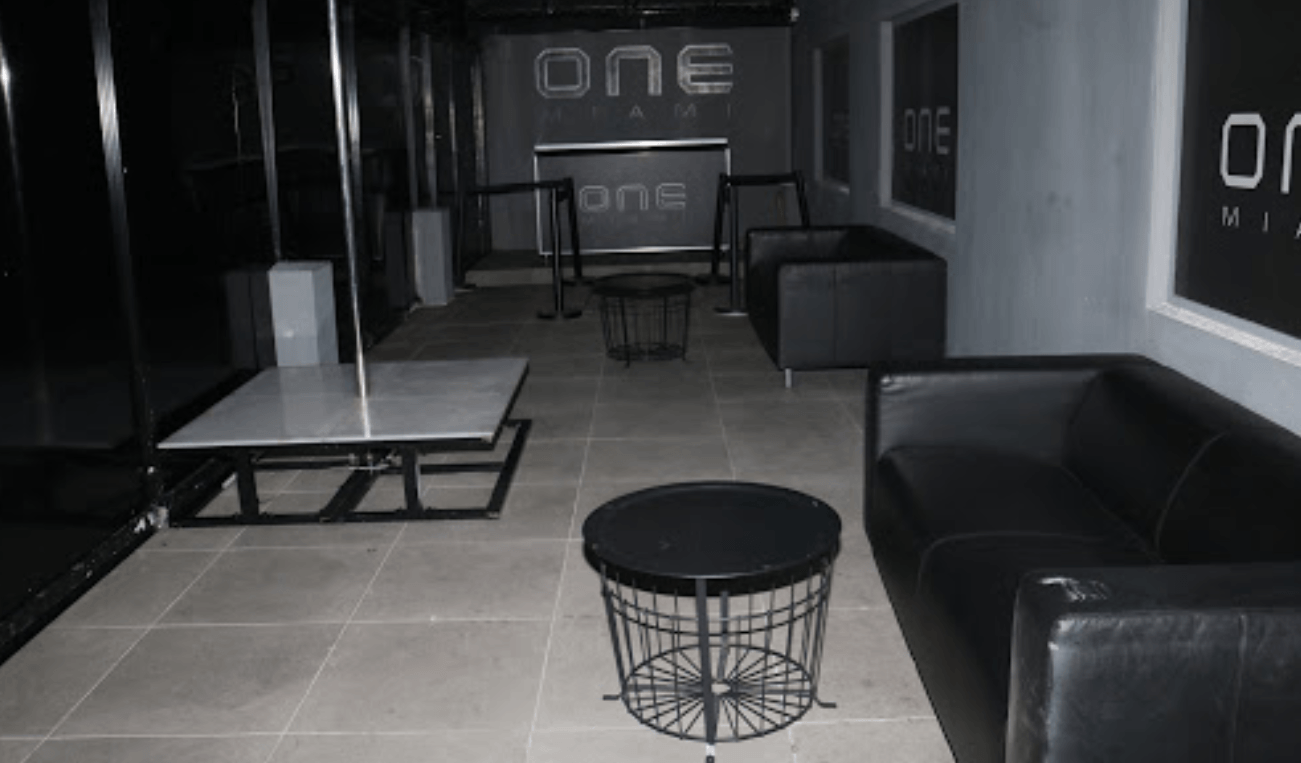 One Gentlemen's Club - Brothel in Miami, United States