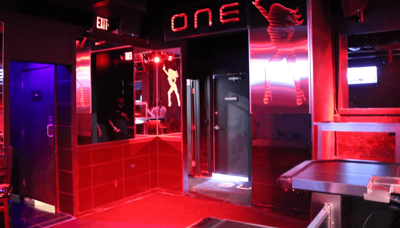 One Gentlemen's Club - Brothel in Miami, United States