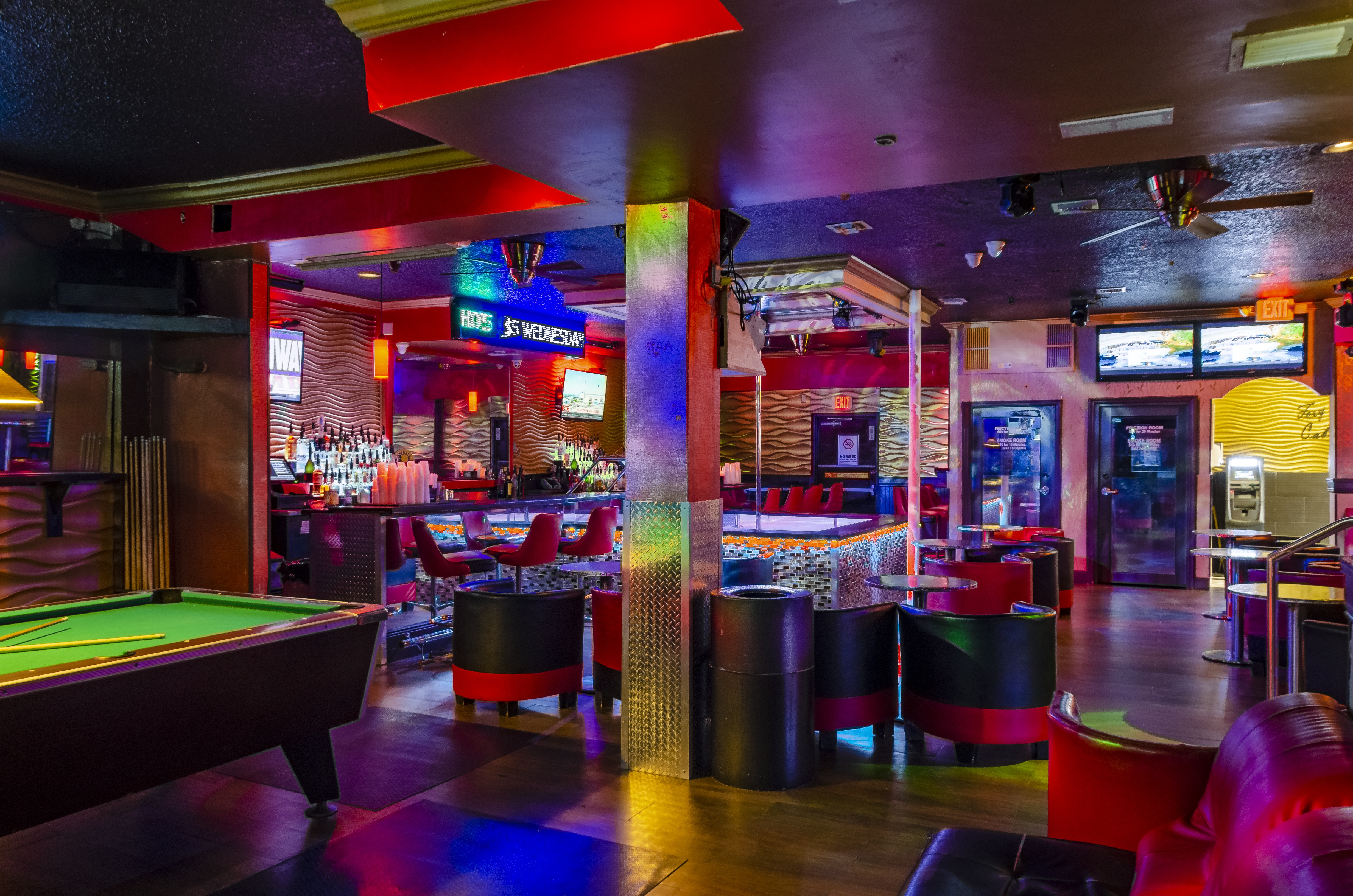 Foxxy Lady Cabaret - Nightclub in Miami, United States