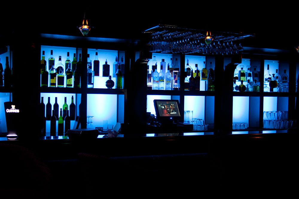 Silk Exotic Gentlemen's Club - Nightclub in Milwaukee, United States
