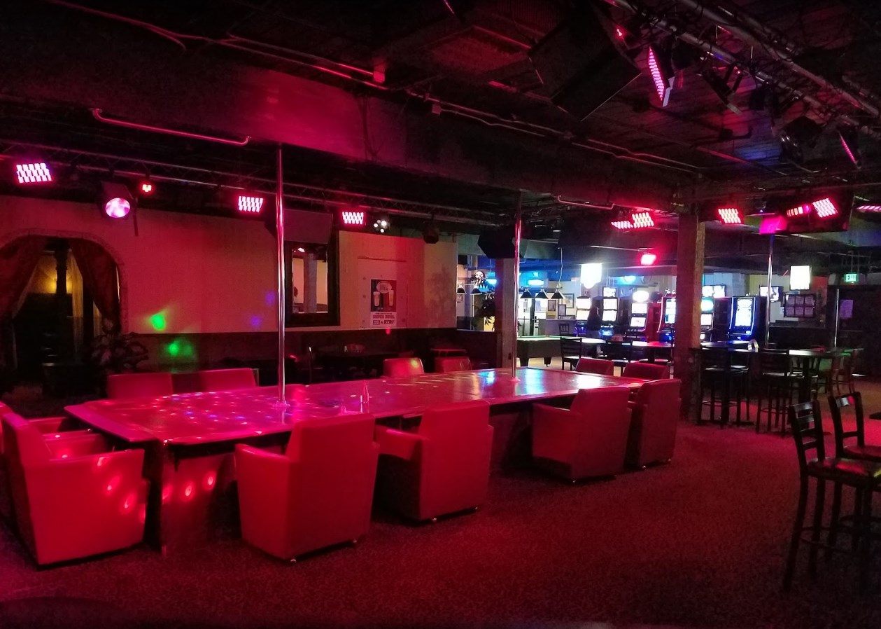 The Gold Club - World Famous Gentlemen`s Club - Nightclub in Milwaukie, United States