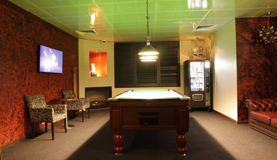 Langtrees Canberra Bar - Brothel in Mitchell, United States