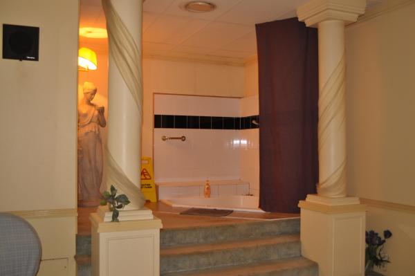 Pretty Women - Erotic Massage in Mitchell, United States
