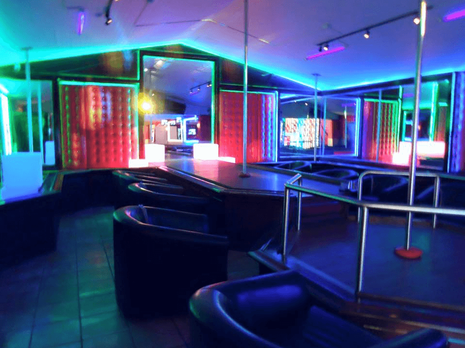 H2O Nightclub - Nightclub in Morgantown, United States
