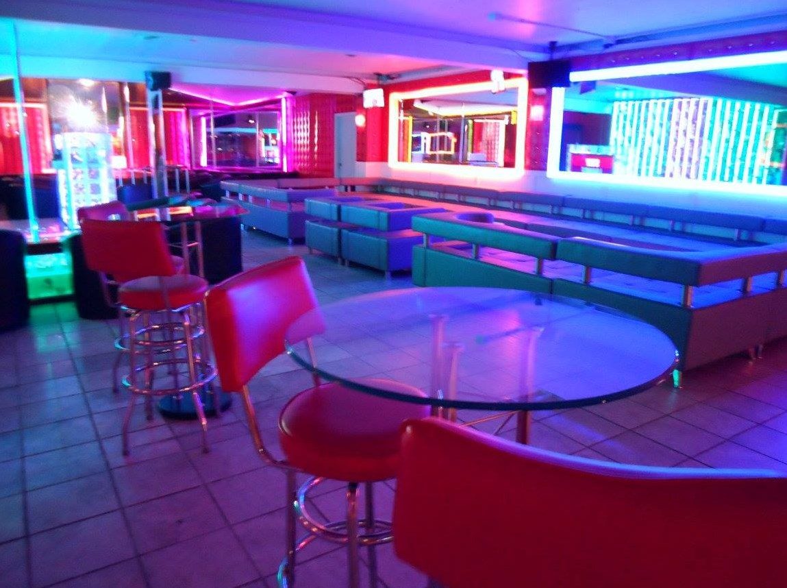 H2O Nightclub - Nightclub in Morgantown, United States